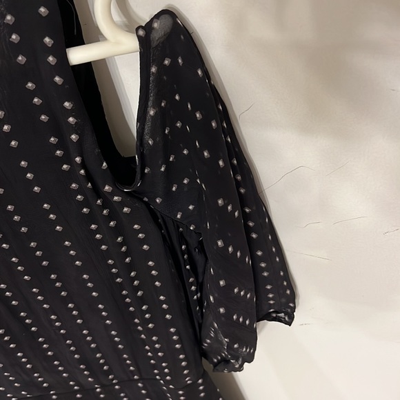 Love Generation Dress with Off Shoulder Sleeeve - Picture 5 of 5